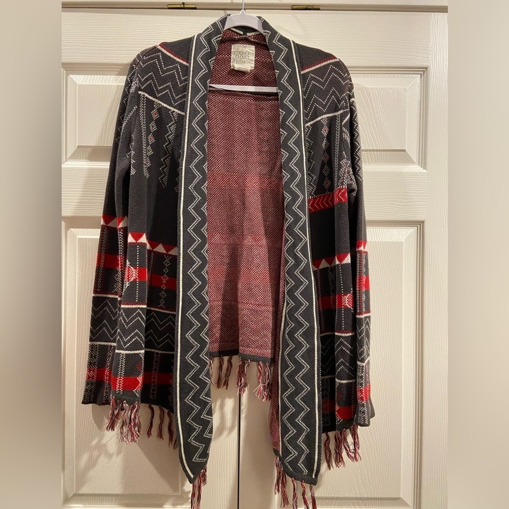 Designer’s Closet By Billabong Size Med Open Cardigan Fringe Aztec Southwestern